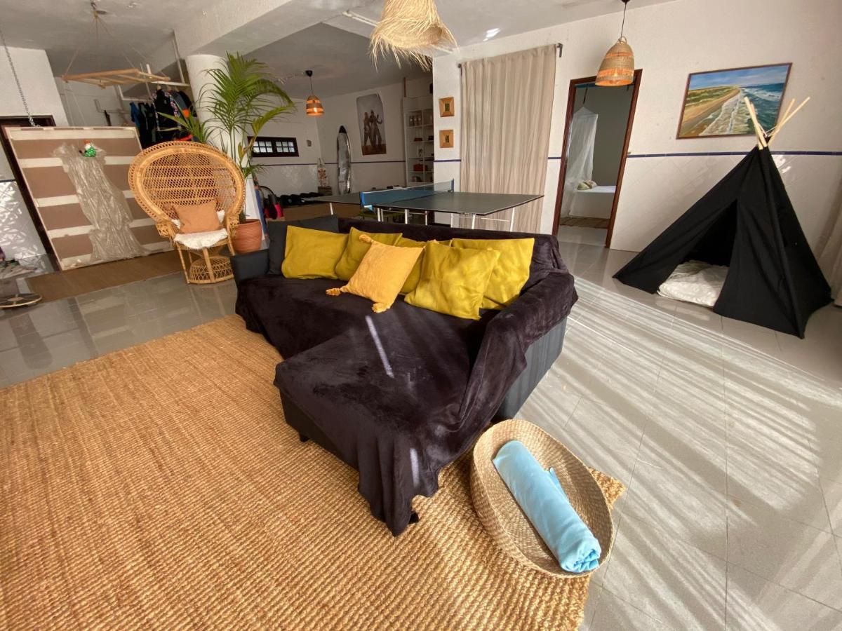 Bunker 11 Surf House Villa Charneca  Luaran gambar